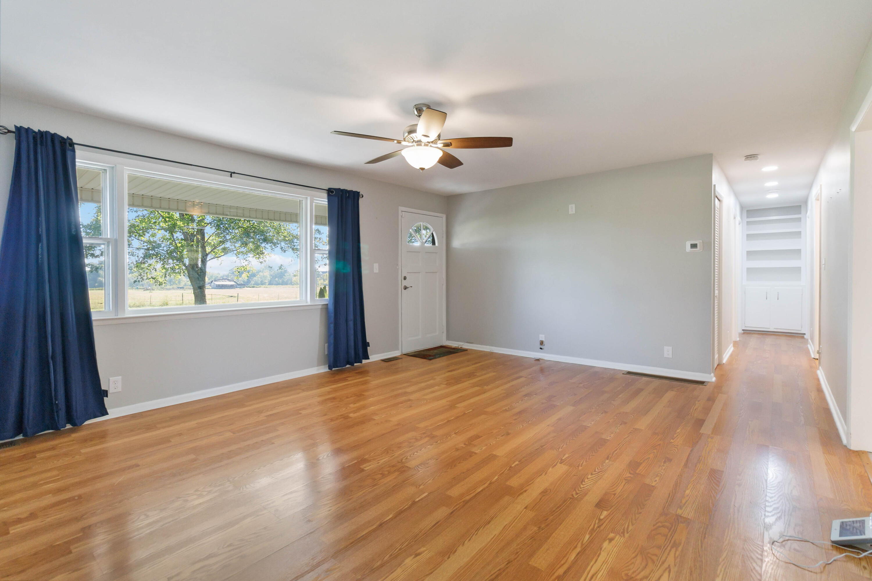 327 Dreyfus Road Berea, KY 40403 - Photo 8 of 29 006