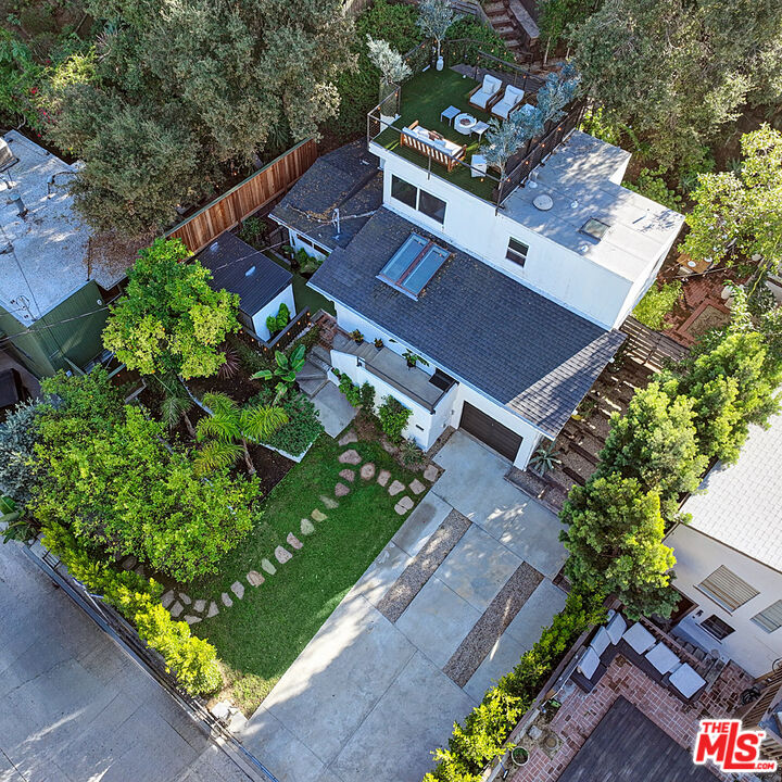 8326 Ridpath Drive Los Angeles, CA 90046 - Photo 2 of 43