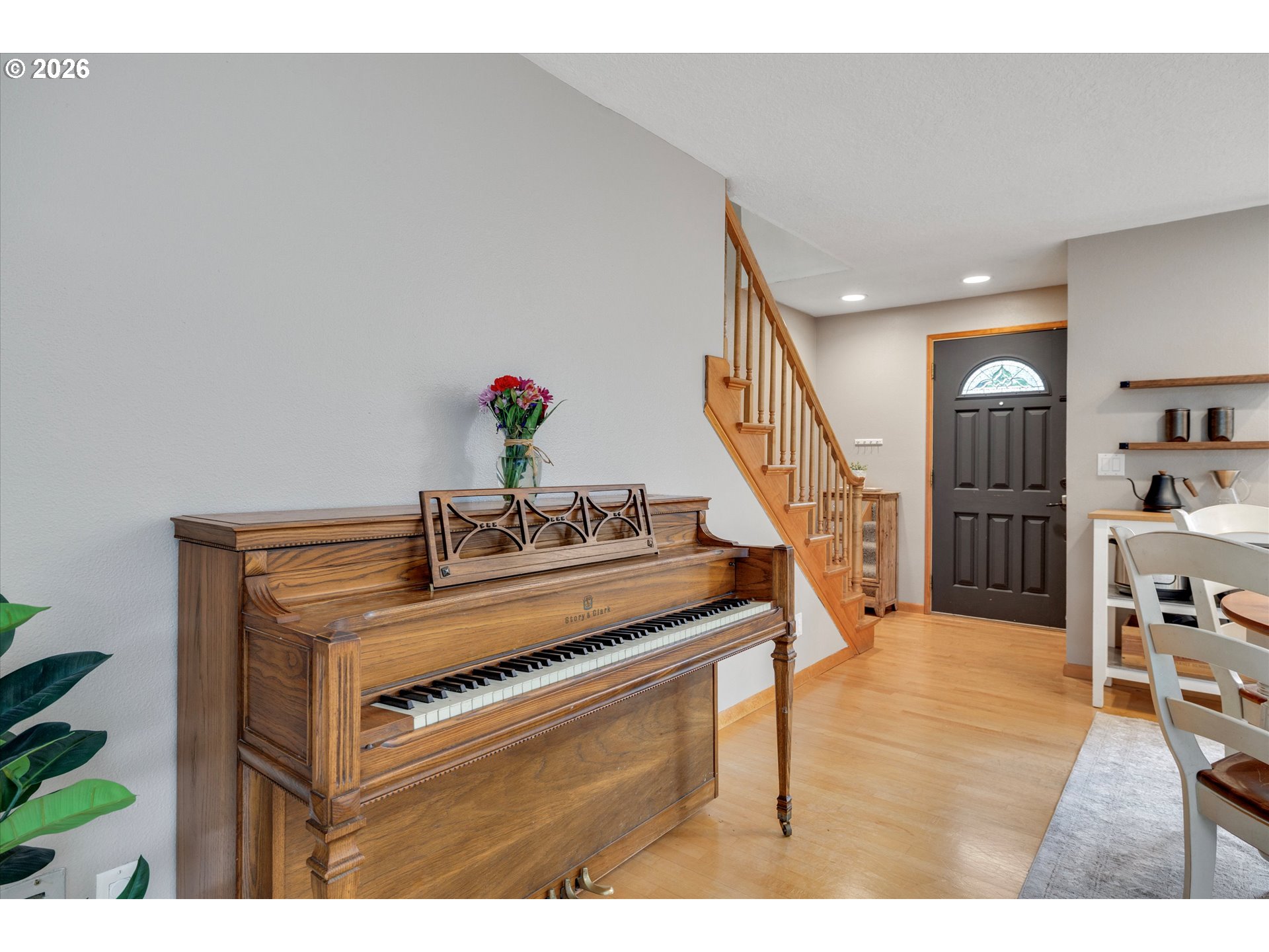 13615 Southeast 124th Place Clackamas, OR 97015 - Photo 4 of 47
