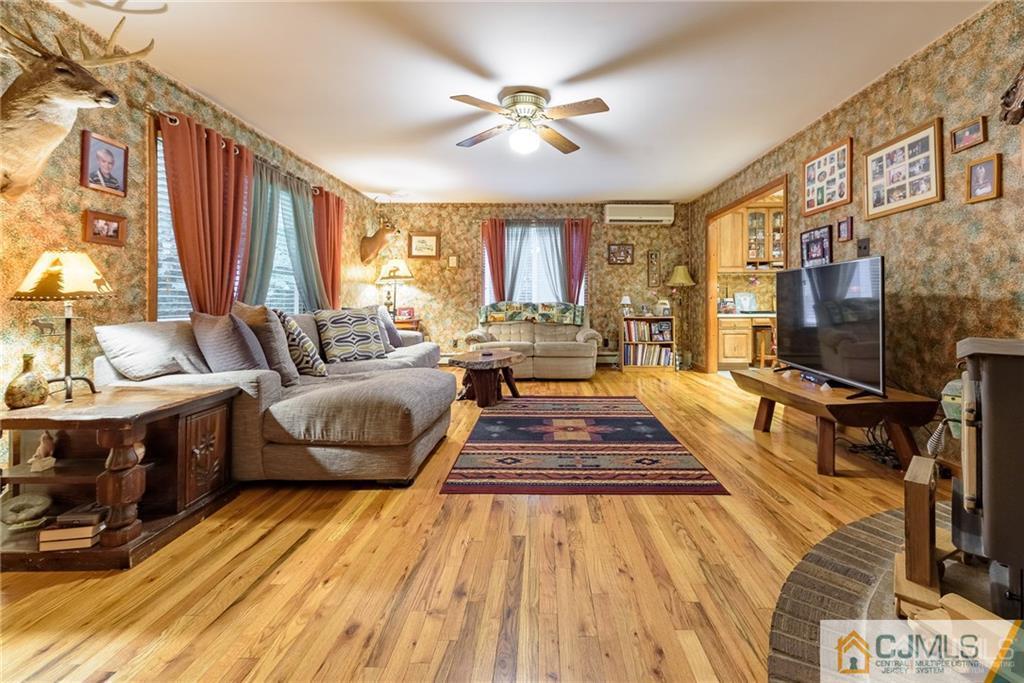 39 Possaghi Road Newton, NJ 07860 - Photo 4 of 41 Gallery Image 4