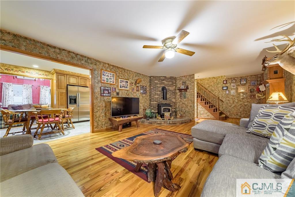 39 Possaghi Road Newton, NJ 07860 - Photo 6 of 41 Gallery Image 6