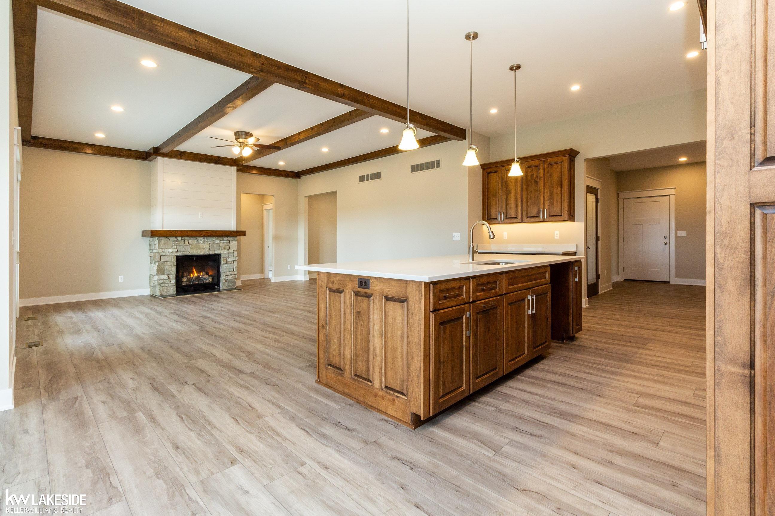 21924 Armada Center Road Armada, MI 48005 - Photo 9 of 55 50125311-8.JPG