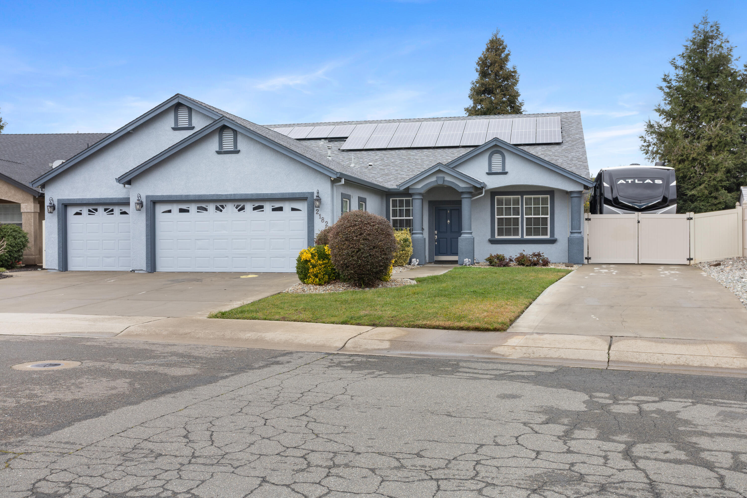 2182 Cadjew Street Redding, CA 96003 - Photo 1 of 22 Exterior03