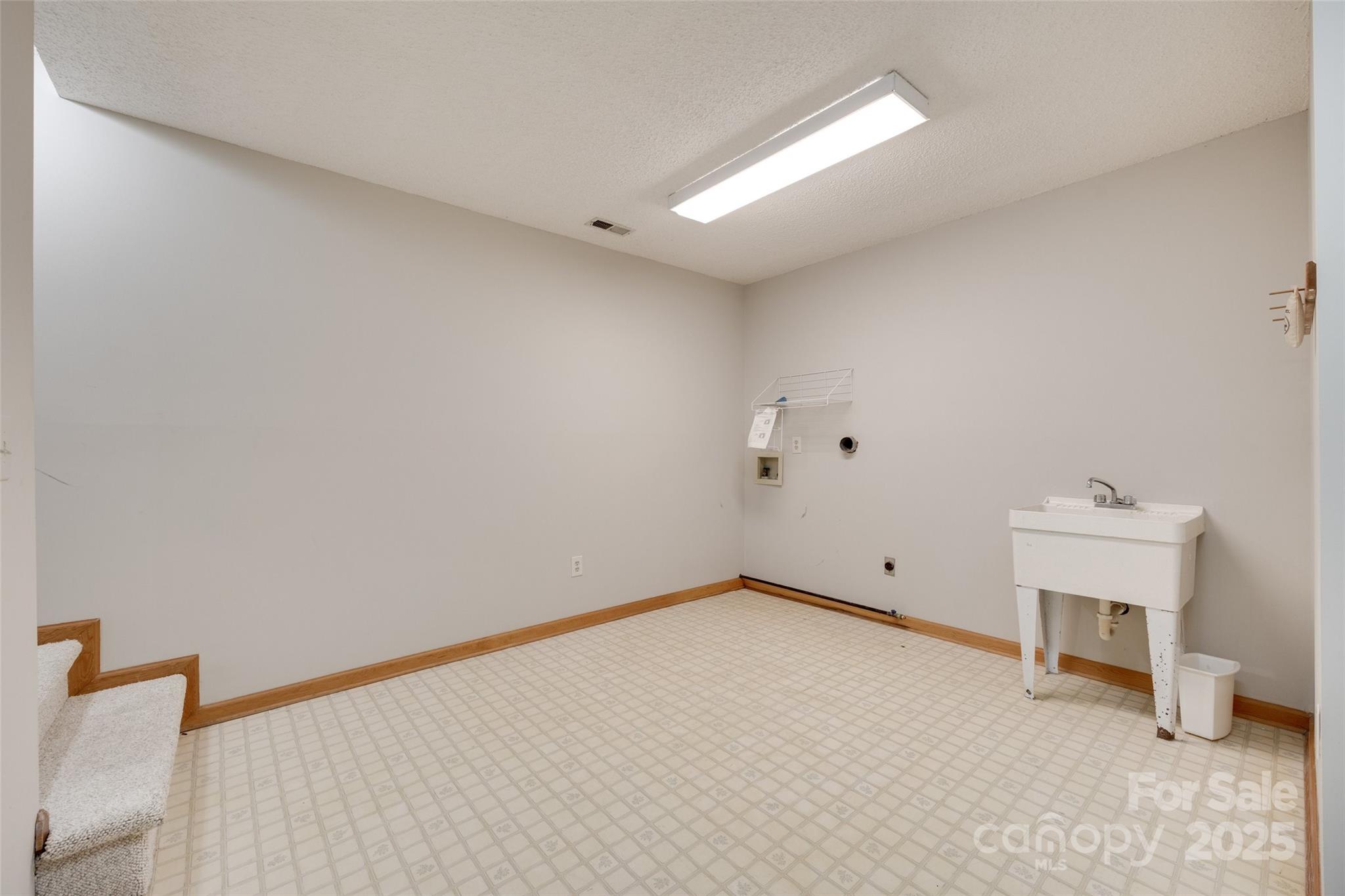 25056 Timberlake Drive Fort Mill, SC 29708 - Photo 16 of 37 a view of an empty room