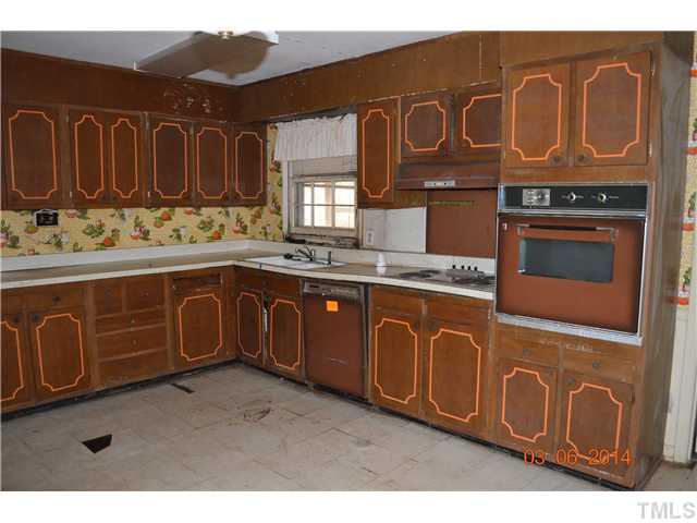 4909 Latimer Road Raleigh, NC 27609 - Photo 6 of 10