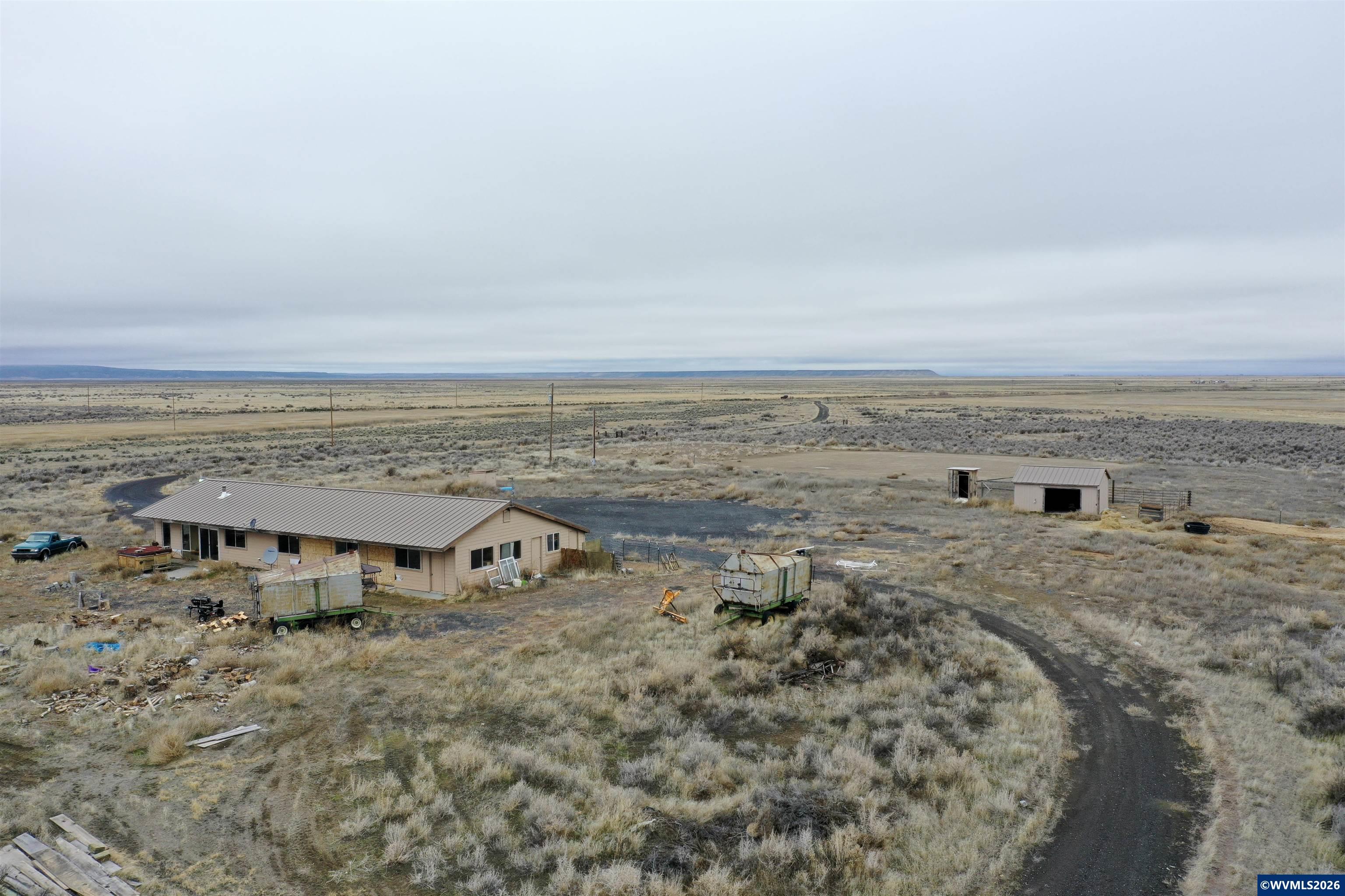 61687 Lawen Road Burns, OR 97720 - Photo 11 of 48