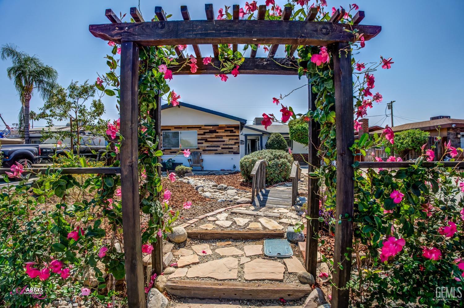 Undisclosed Address Bakersfield, CA 93309 - Photo 2 of 21 a outdoor view