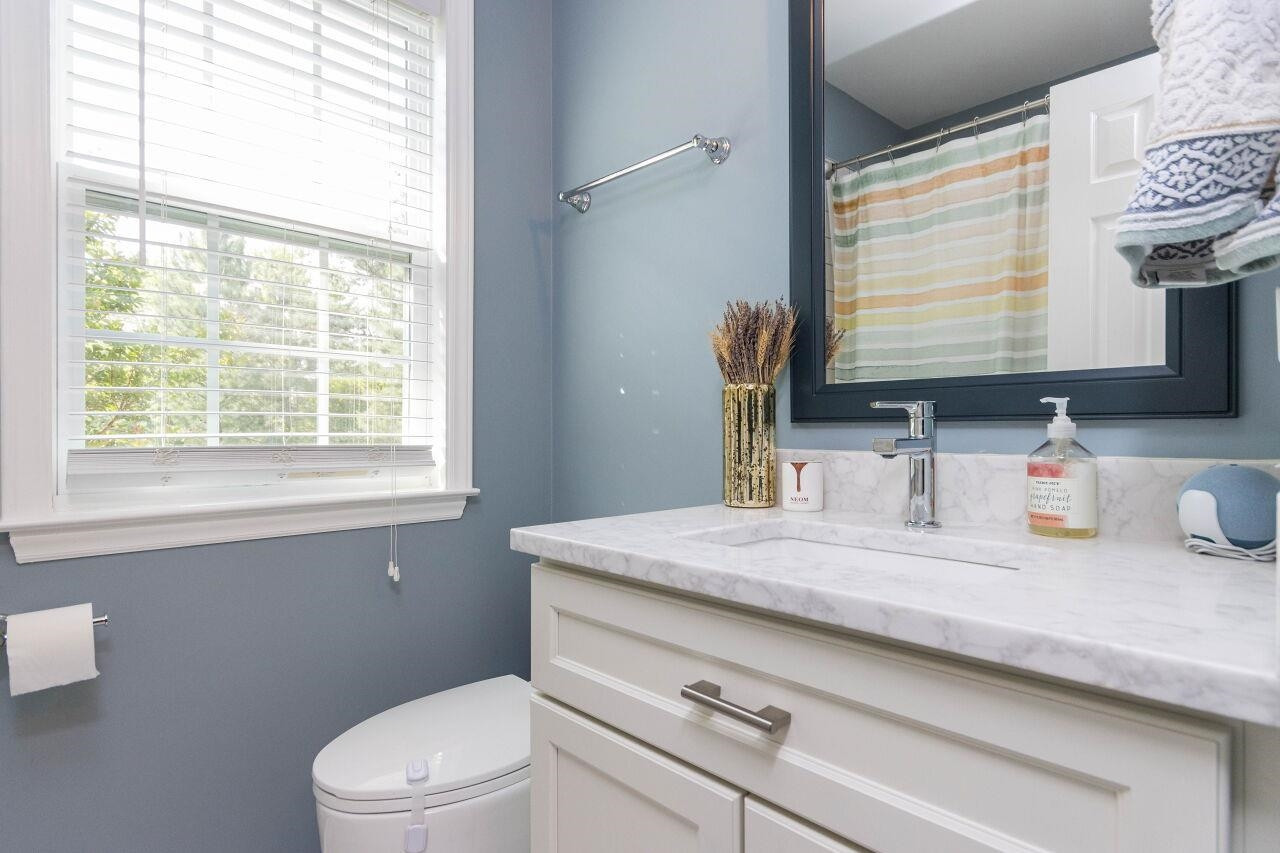 12 Rattan Bay Court Durham, NC 27713 - Photo 21 of 33 Hall Bath w/New Vanity