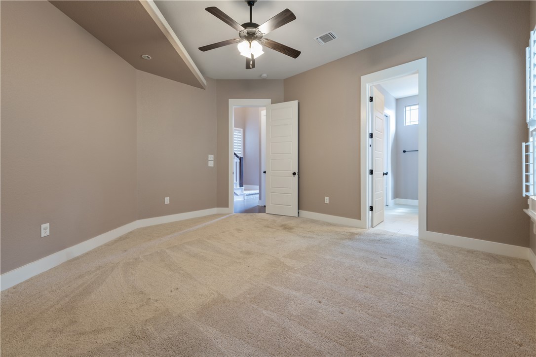 7811 Wildcat Pass Austin, TX 78757 - Photo 10 of 24 a view of an empty room