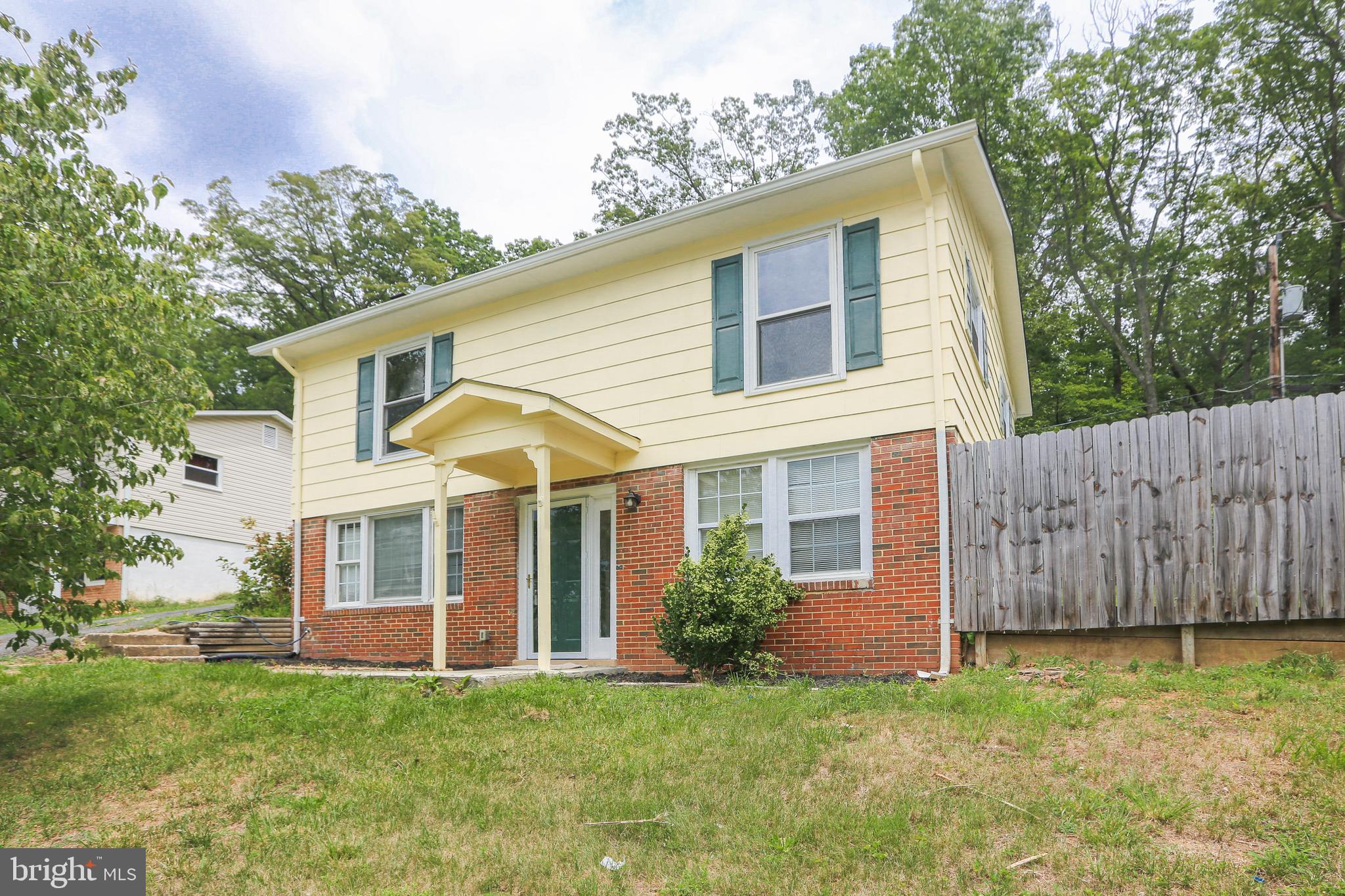 19131 Windsor Road Triangle, VA 22172 - Photo 1 of 47 Gallery Image 1