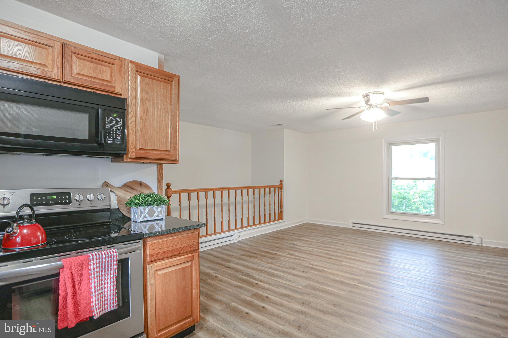 19131 Windsor Road Triangle, VA 22172 - Photo 11 of 47 Gallery Image 11