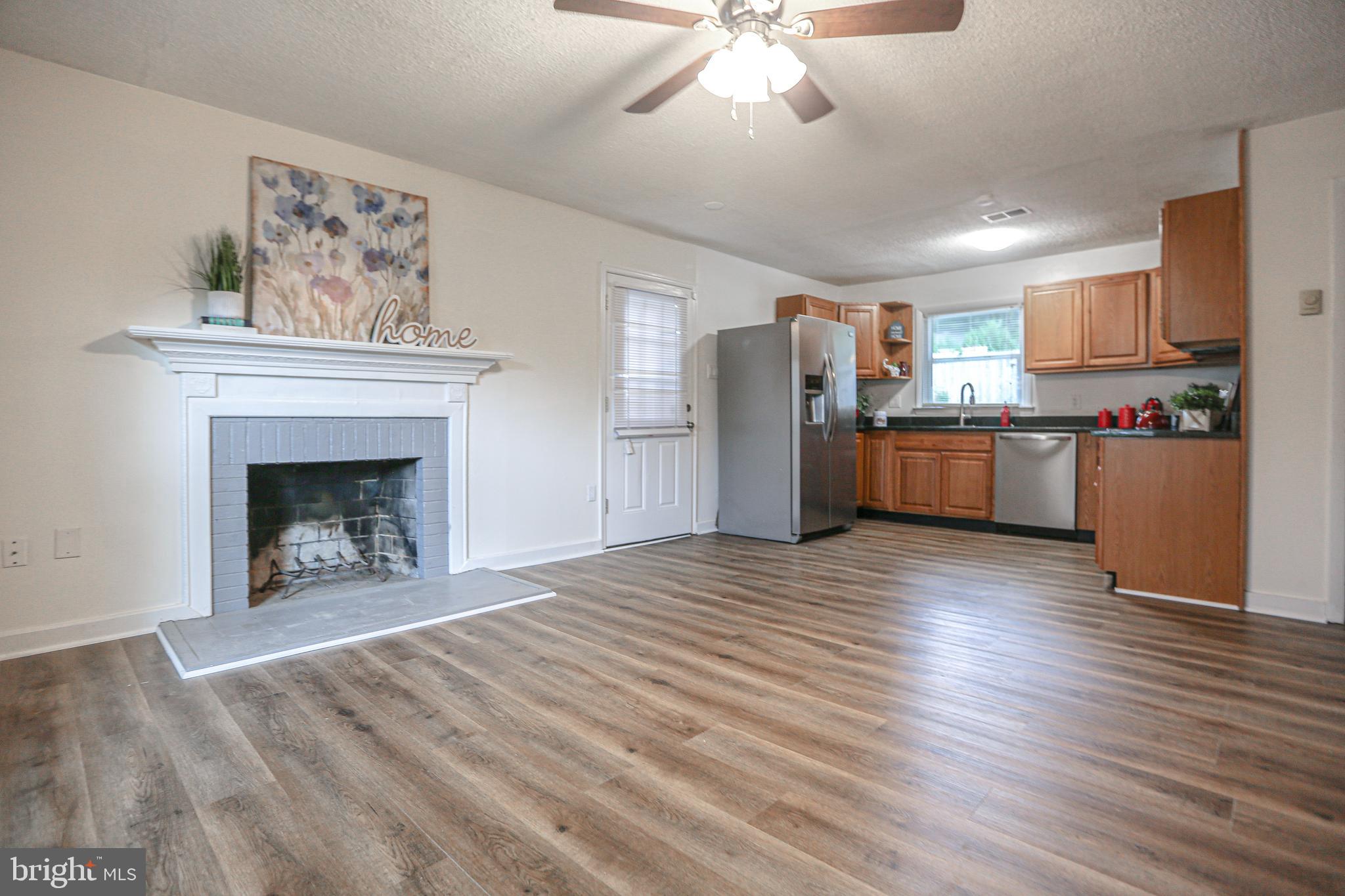 19131 Windsor Road Triangle, VA 22172 - Photo 15 of 47 Gallery Image 15