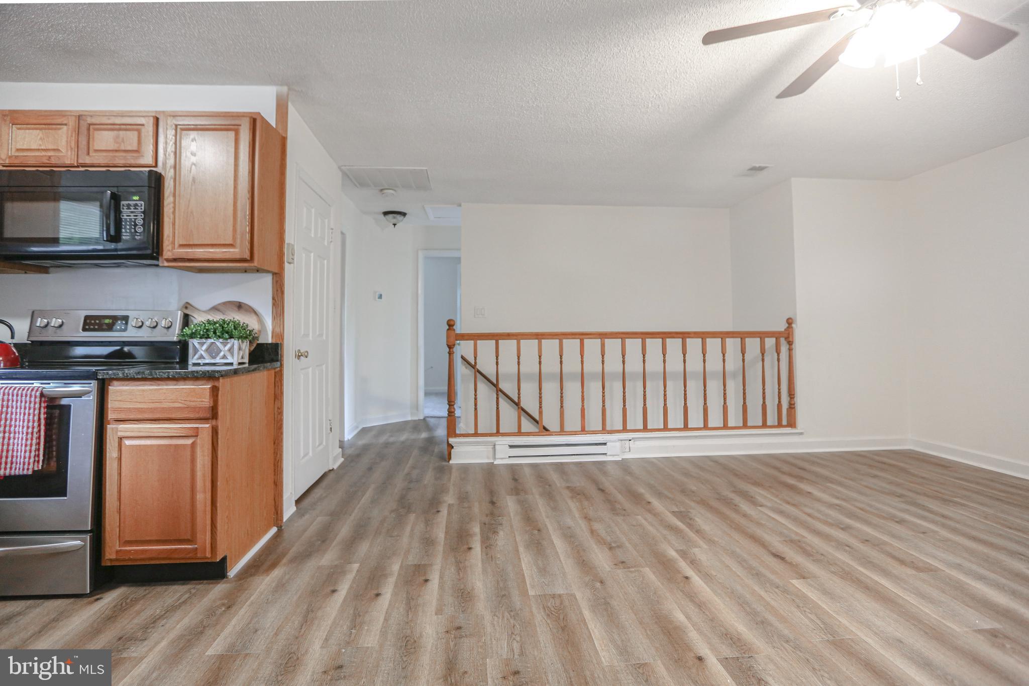 19131 Windsor Road Triangle, VA 22172 - Photo 17 of 47 Gallery Image 17