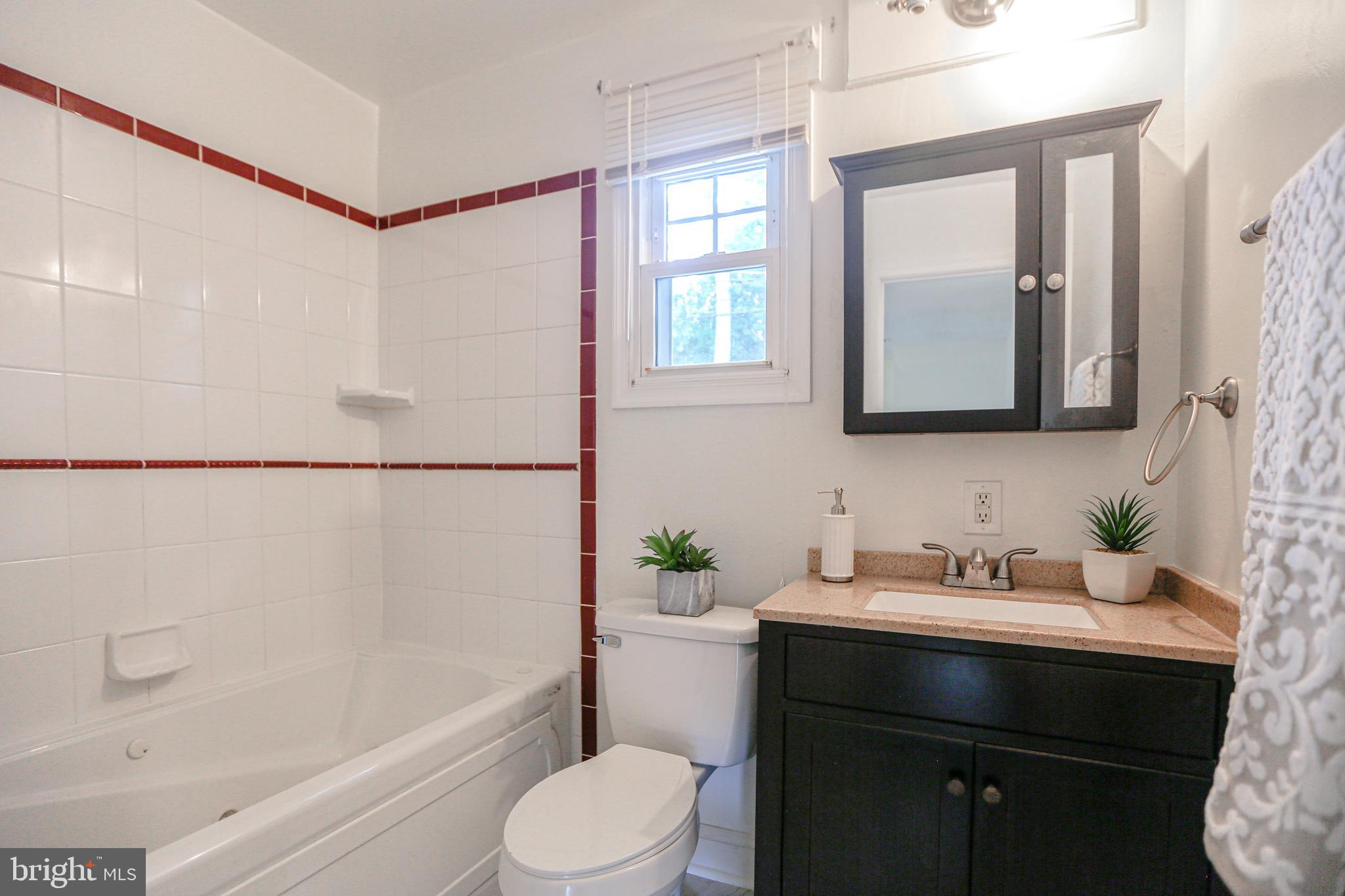 19131 Windsor Road Triangle, VA 22172 - Photo 21 of 47 Gallery Image 21