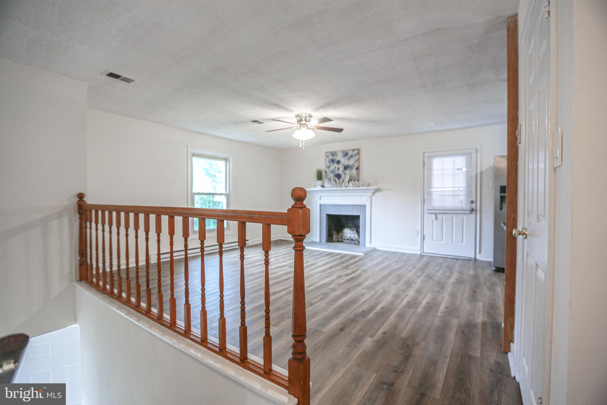 19131 Windsor Road Triangle, VA 22172 - Photo 22 of 47 Gallery Image 22