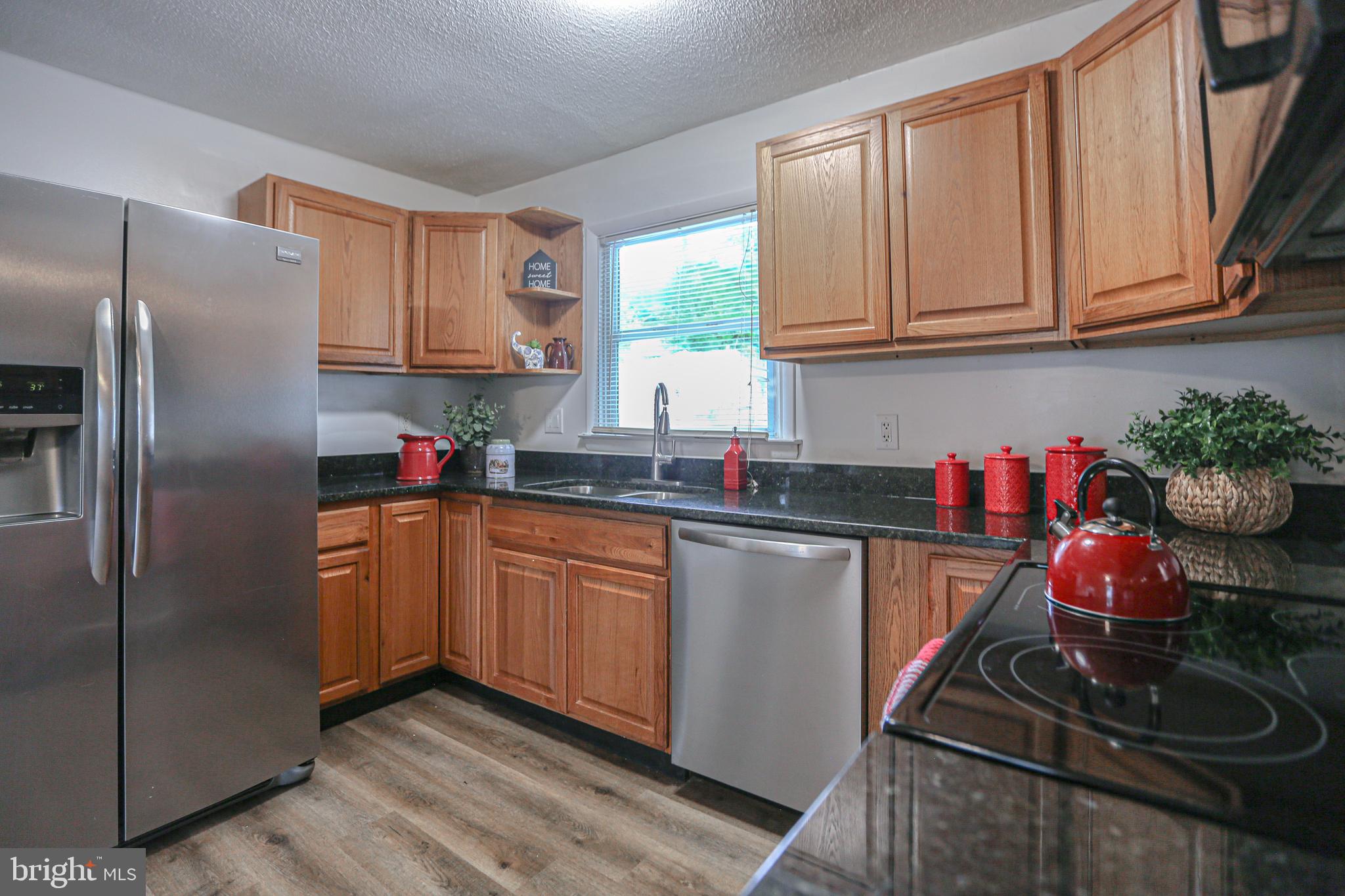 19131 Windsor Road Triangle, VA 22172 - Photo 4 of 47 Gallery Image 4