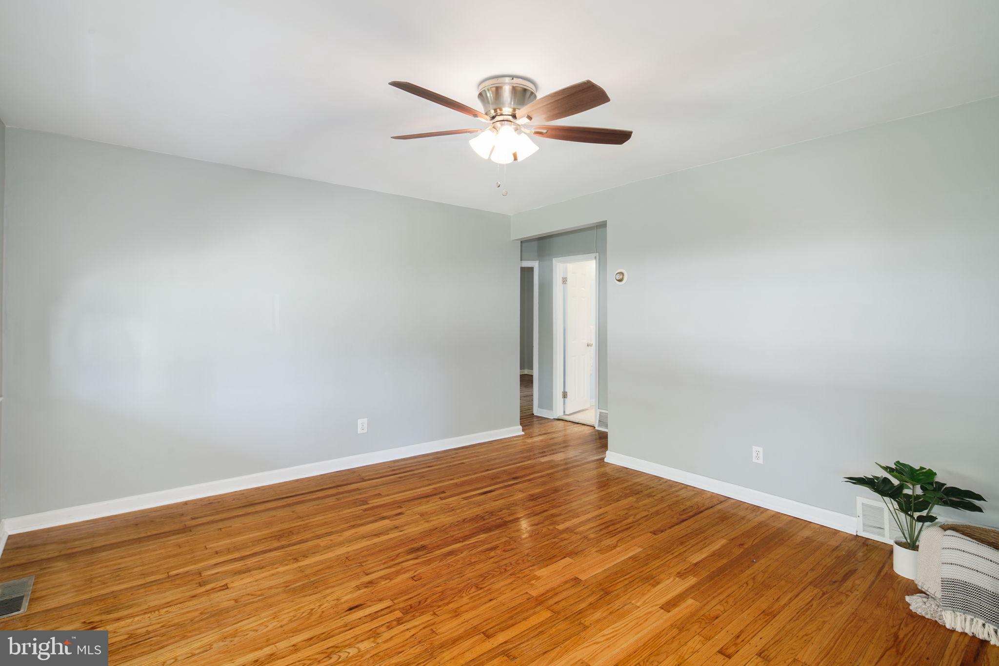 32 Farndale Road Somerdale, NJ 08083 - Photo 6 of 19 Gallery Image 6