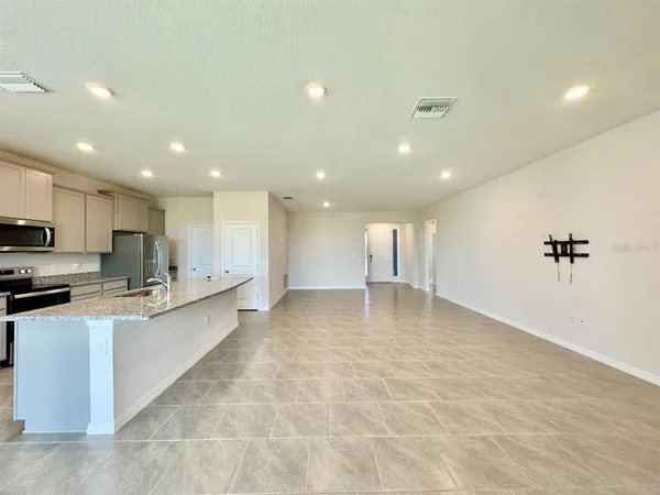 $2,350 | 10959 Cotton Vale Place, San Antonio, FL 33576