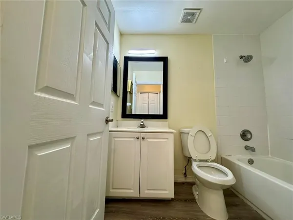 $1,600 | 2153 Sunshine Boulevard, Unit 4, Naples, FL 34116