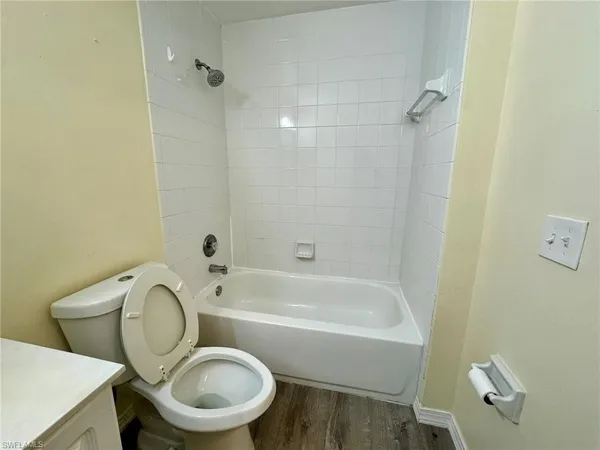 $1,600 | 2153 Sunshine Boulevard, Unit 4, Naples, FL 34116