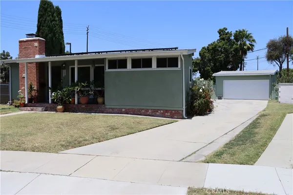 $4,300 | 2531 Gondar Avenue, Long Beach, CA 90815