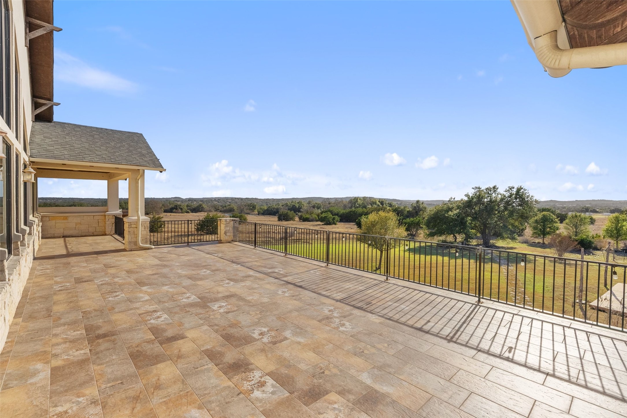 7220 Creek Road Dripping Springs, TX 78620 - Photo 40 of 40 a view of a terrace