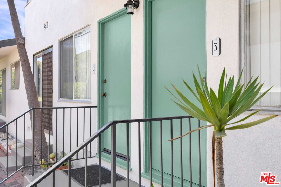 7832 West Manchester Avenue Playa del Rey, CA 90293 - Photo 7 of 13