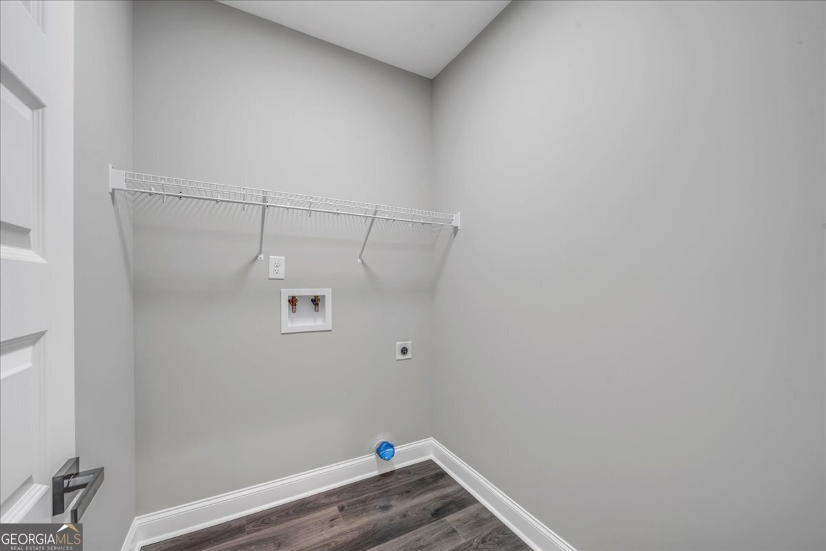 202 Eric Court Byron, GA 31008 - Photo 33 of 44 a view of small space