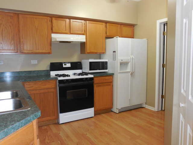 8267 Ripple Ridge, Unit 8267 Darien, IL 60561 - Photo 5 of 14 Gallery Image 5