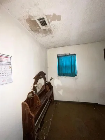 $180,000 | 505 West 1st Street, Ferris, TX 75125