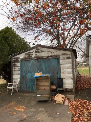 $180,000 | 505 West 1st Street, Ferris, TX 75125