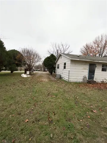 $180,000 | 505 West 1st Street, Ferris, TX 75125