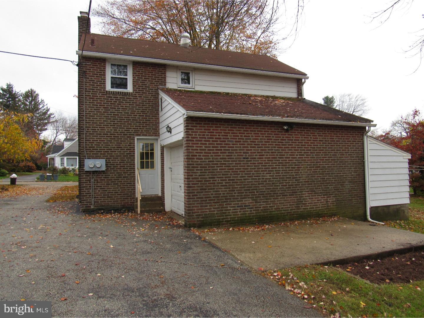 341 Hawarden Road Springfield, PA 19064 - Photo 3 of 25