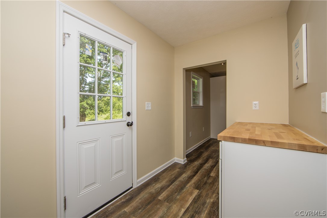 256 Sherwood Road Cartersville, VA 23027 - Photo 14 of 34 Gallery Image 14