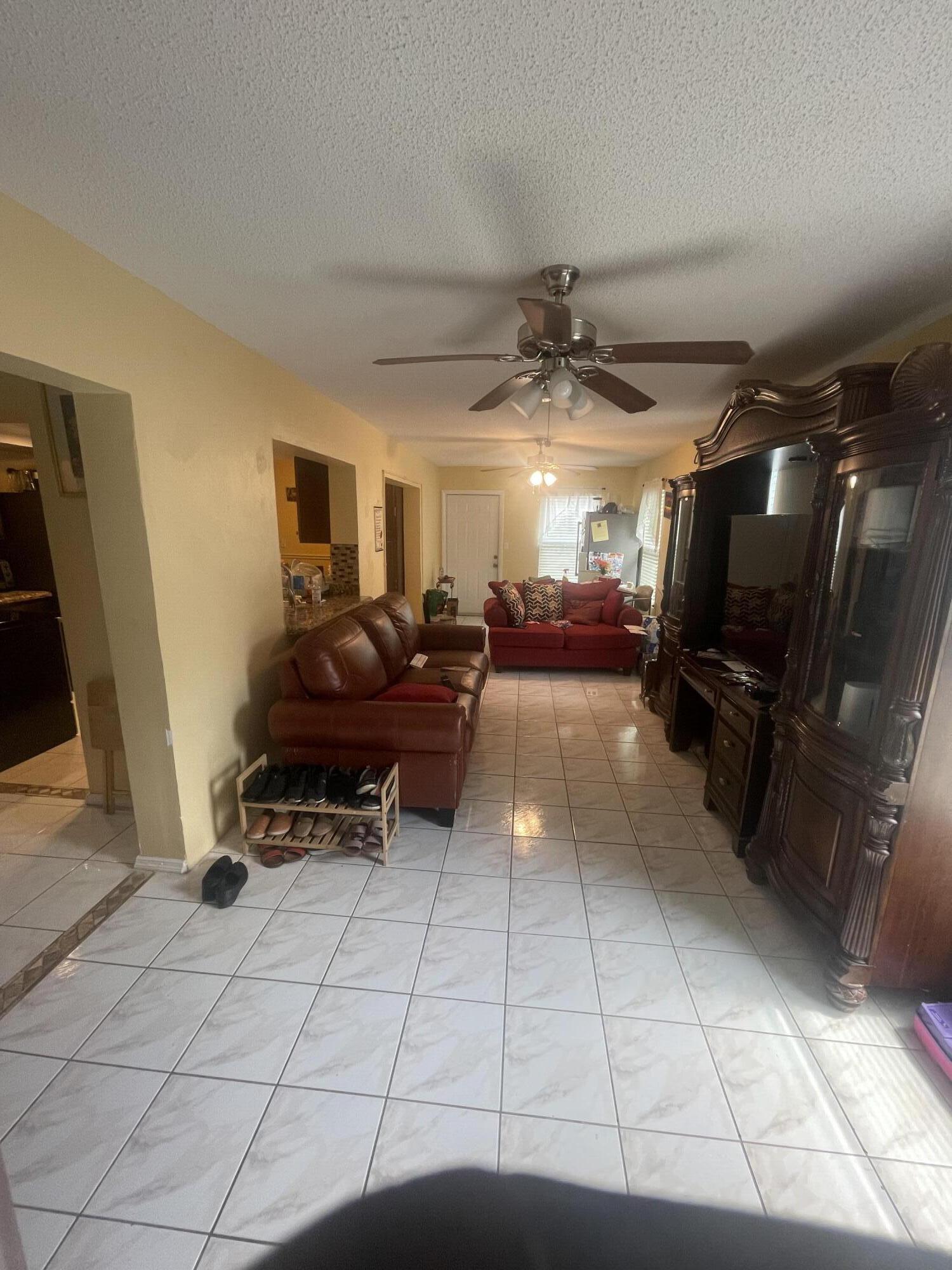 5706 Northwest 68th Terrace Tamarac, FL 33321 - Photo 16 of 30 IMG_7848
