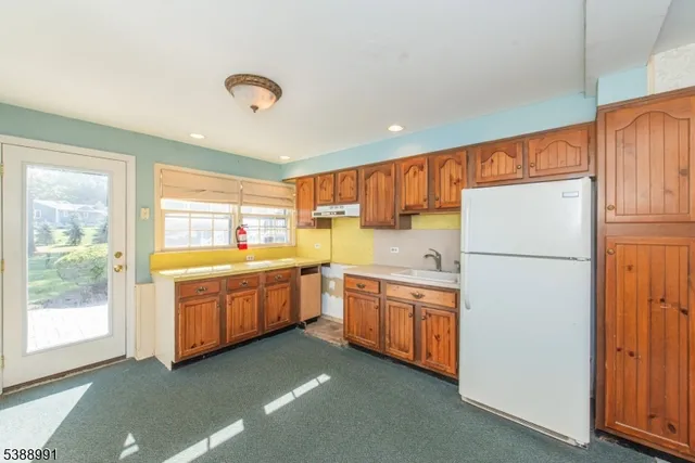 $779,000 | 9 Dixon Place, East Hanover, NJ 07936