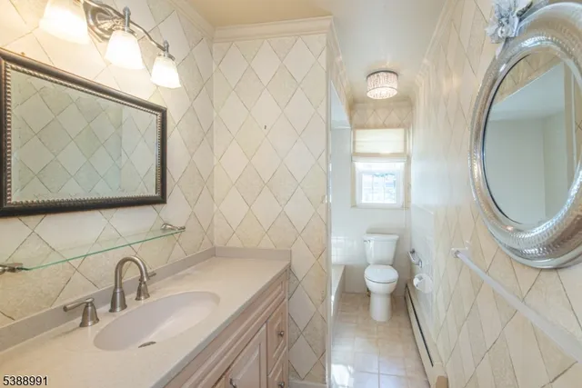 $779,000 | 9 Dixon Place, East Hanover, NJ 07936