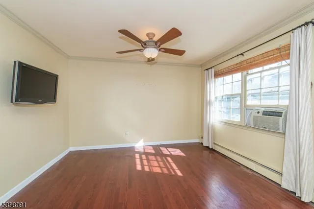 $779,000 | 9 Dixon Place, East Hanover, NJ 07936