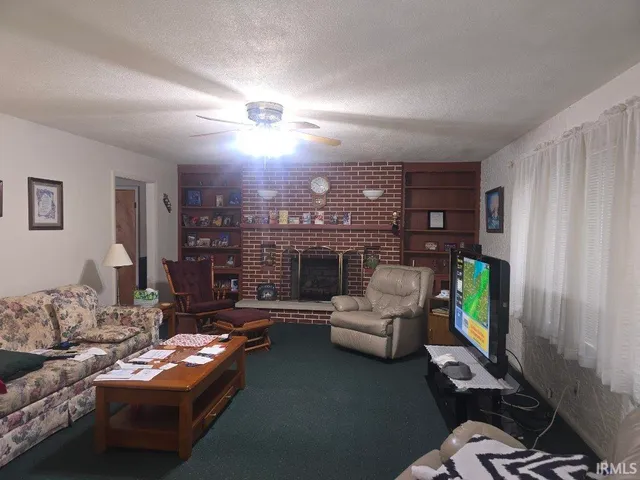 $175,000 | 401 East 2nd Street, Fairmount, IN 46928