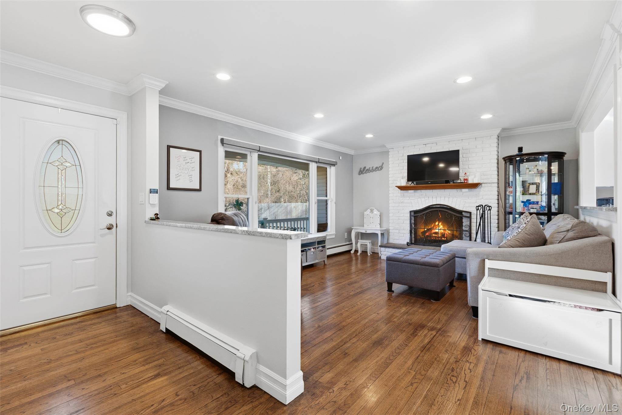 39 Benjamin Road Mahopac, NY 10541 - Photo 3 of 39 Living Rm w/Fireplace, Large Picture Window