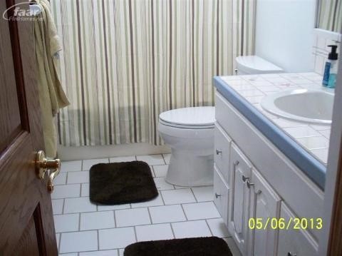 8454 Henderson Road Goodrich, MI 48438 - Photo 35 of 77 20354771-35.JPG