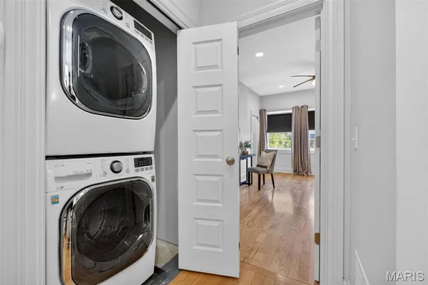 $549,000 | 47 Maryland Plaza, Unit 47C, St. Louis, MO 63108