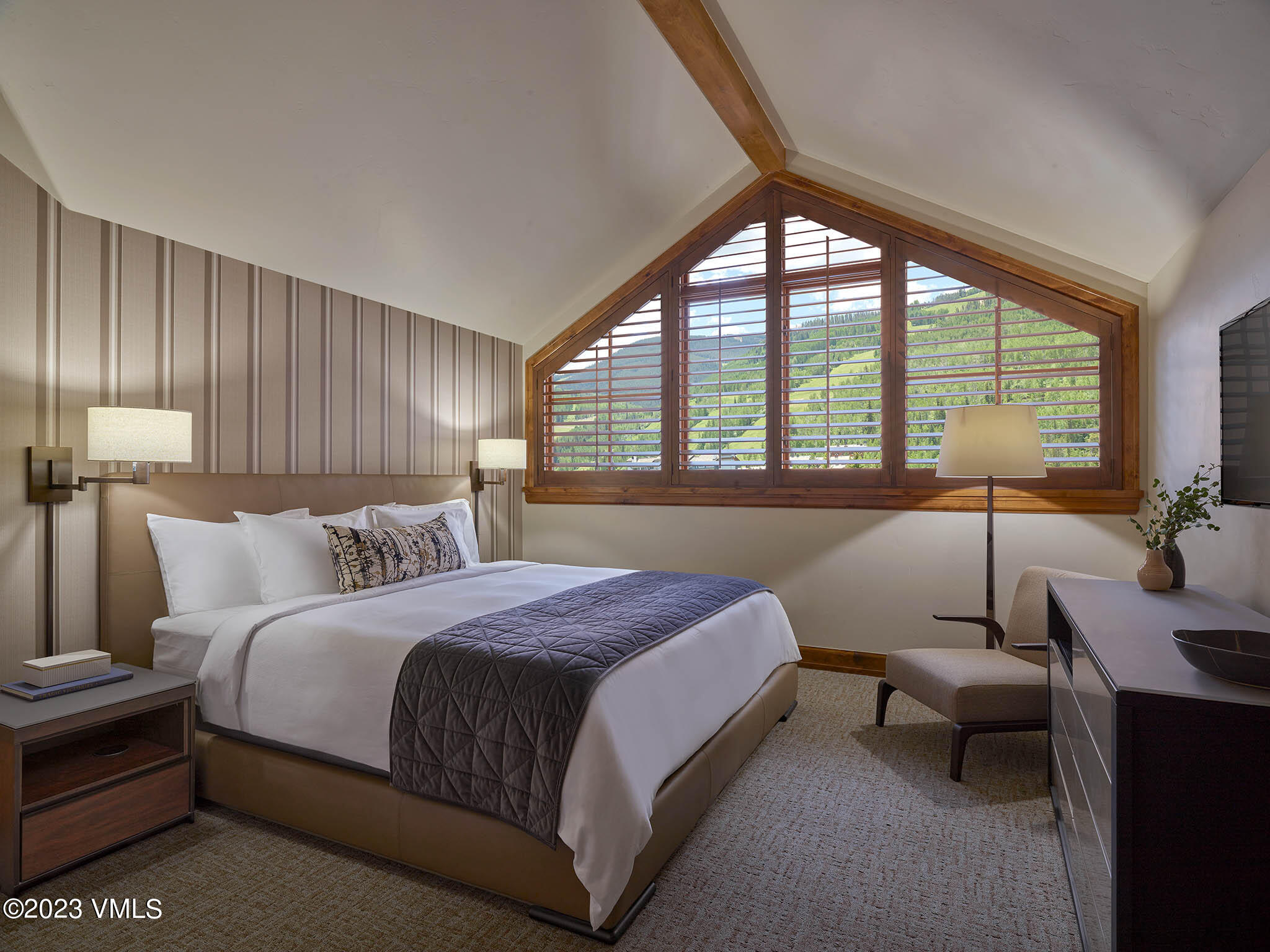 16 Vail Road, Unit 224 Vail, CO 81657 - Photo 5 of 10 Master Bedroom