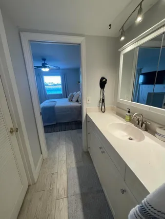 $3,000 | 410 Wilma Circle, Unit 103, Riviera Beach, FL 33404