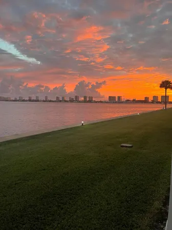 $3,000 | 410 Wilma Circle, Unit 103, Riviera Beach, FL 33404