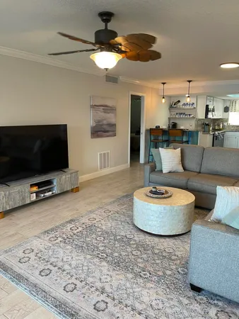 $3,000 | 410 Wilma Circle, Unit 103, Riviera Beach, FL 33404