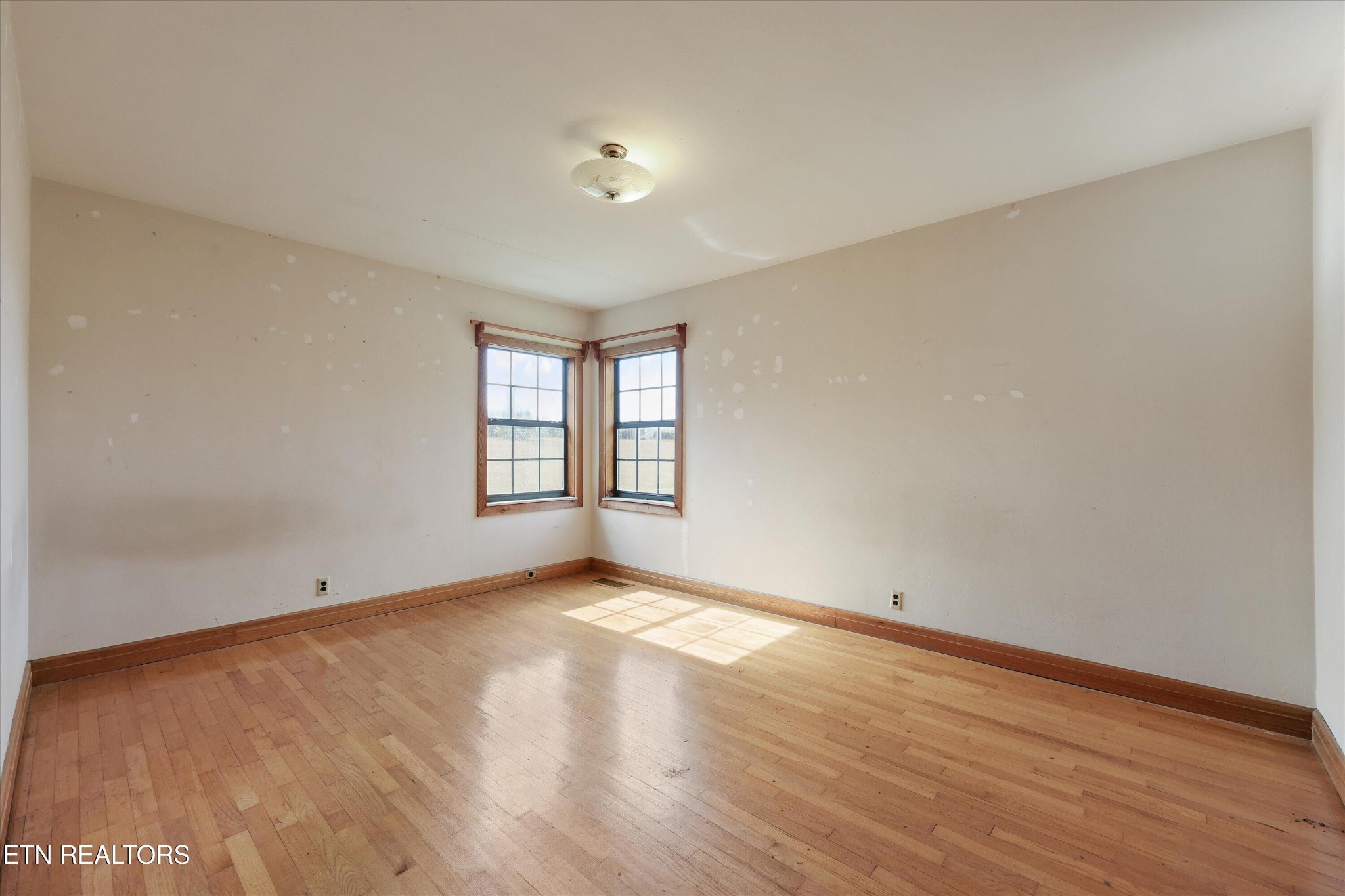555 Binfield Road Maryville, TN 37801 - Photo 14 of 30 Gallery Image 14