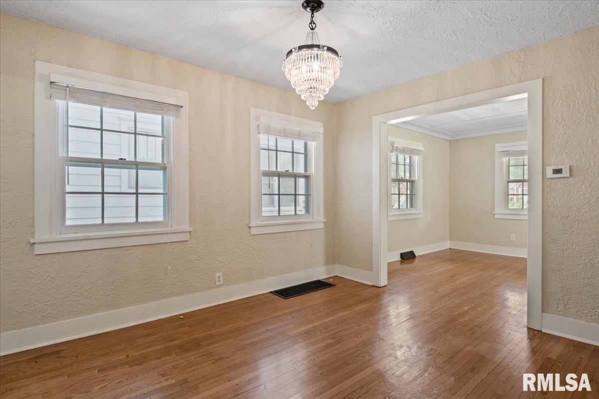 517 South Feldkamp Avenue Springfield, IL 62704 - Photo 10 of 32