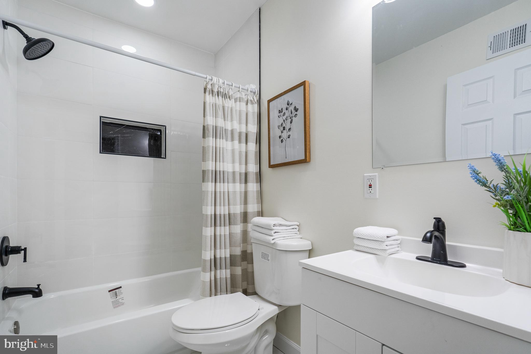 3538 Lynchester Road Baltimore, MD 21215 - Photo 26 of 43 Gallery Image 26