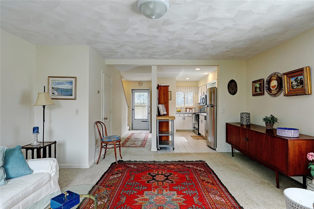 511 Child Street, Unit 211 Warren, RI 02885 - Photo 9 of 26 Gallery Image 9